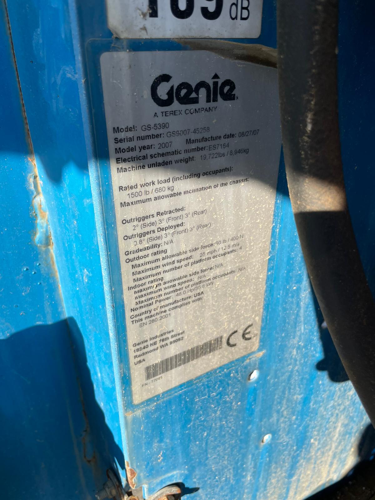 Sold - Scissor Lift - View 3